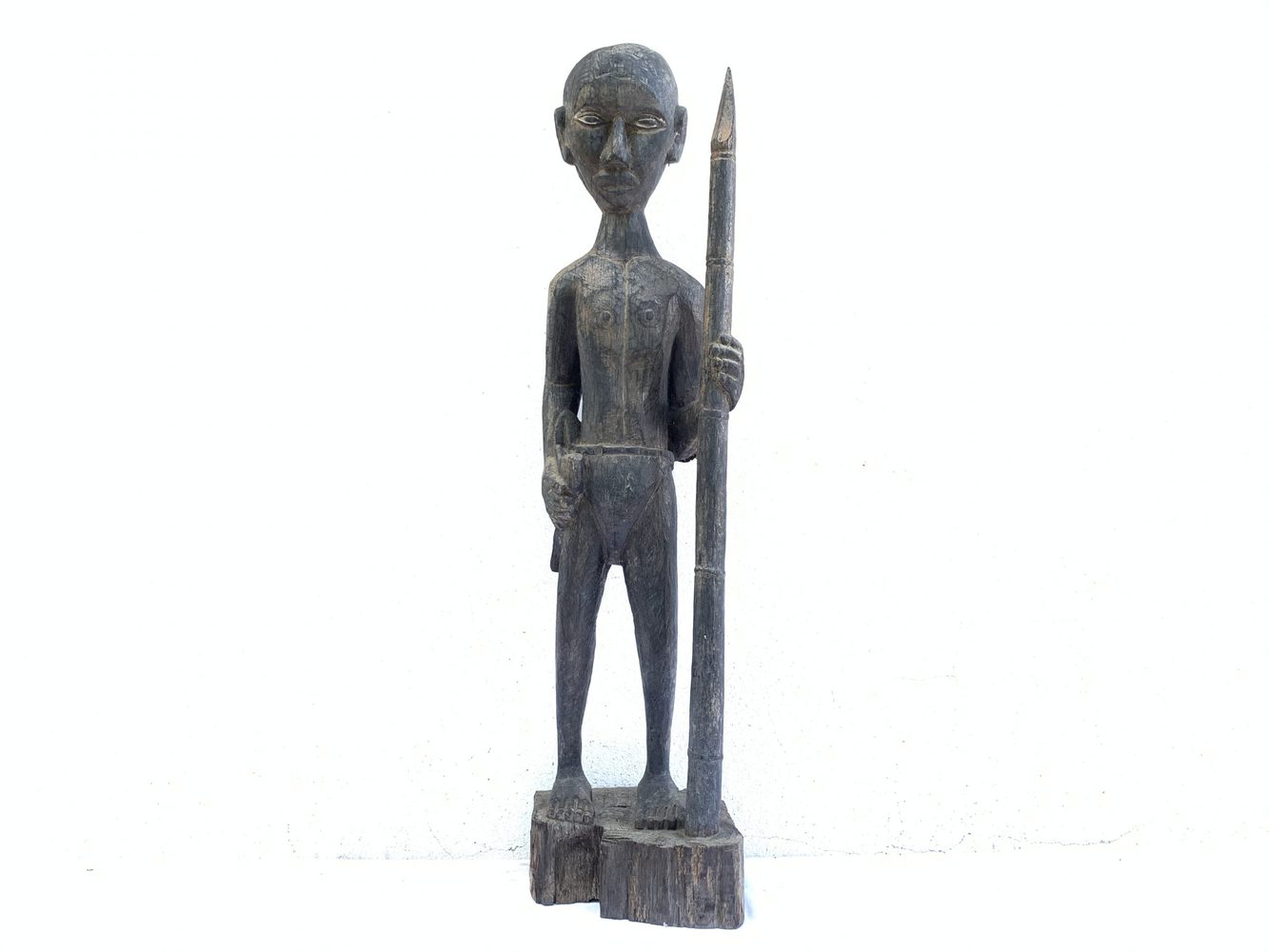 MASSIVE 840mm DAYAK WARRIOR and SPEAR Antique Sculpture Artifact Borneo Headhunter MASSIVE 840mm DAYAK WARRIOR and SPEAR Antique Sculpture Artifact Borneo Headhunter