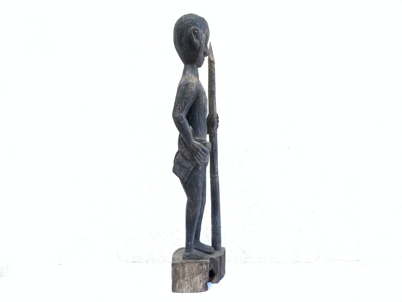 MASSIVE 840mm DAYAK WARRIOR and SPEAR Antique Sculpture Artifact Borneo Headhunter MASSIVE 840mm DAYAK WARRIOR and SPEAR Antique Sculpture Artifact Borneo Headhunter