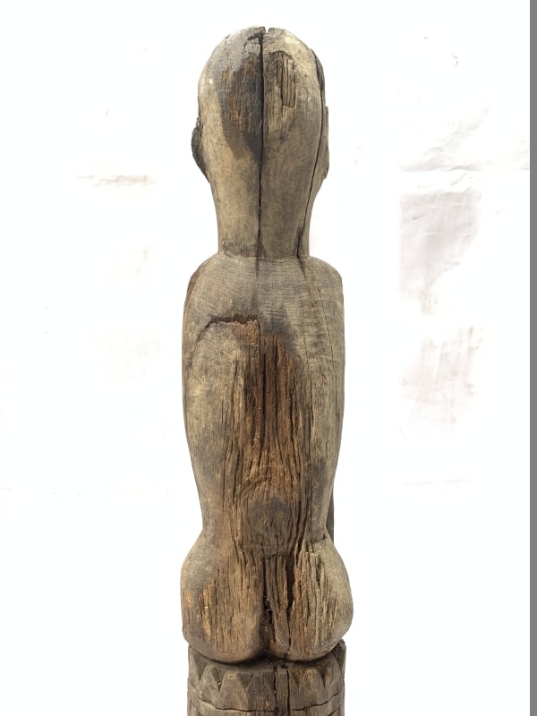 FEMALE FERTILITY GUARDIAN 1140mm POLE STATUE Aged Asian Sculpture Figure Borneo FEMALE FERTILITY GUARDIAN 1140mm POLE STATUE Aged Asian Sculpture Figure Borneo