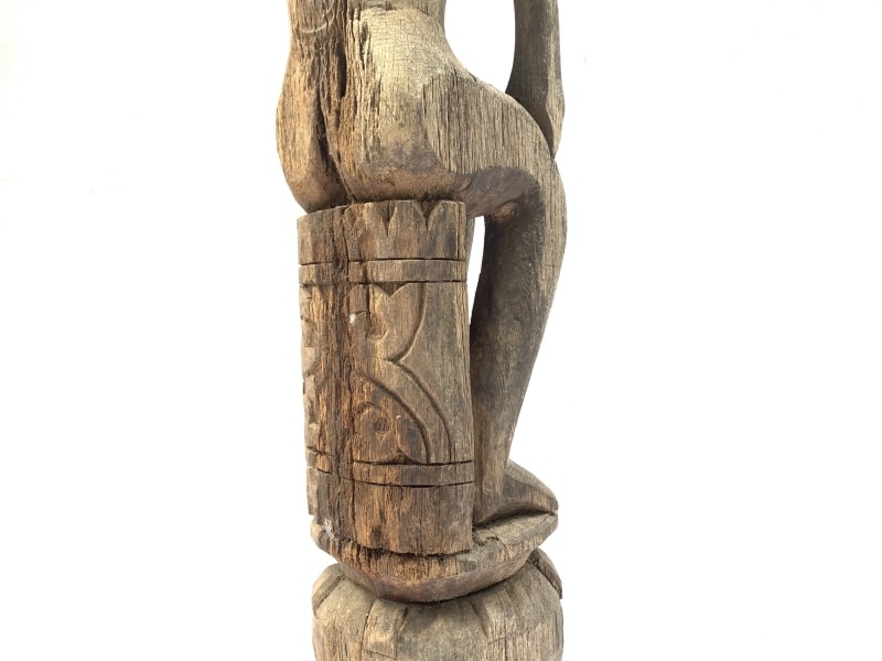 FEMALE FERTILITY GUARDIAN 1140mm POLE STATUE Aged Asian Sculpture Figure Borneo FEMALE FERTILITY GUARDIAN 1140mm POLE STATUE Aged Asian Sculpture Figure Borneo