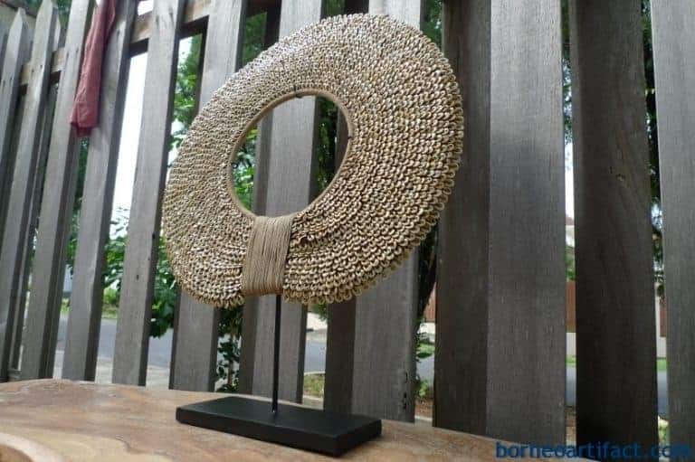 giant irian 460mm necklace seashell shell free stand body jewelry jewel bali art GIANTIRIANmmNECKLACESeashellShellFREESTANDBodyJewelryJewelBaliArt