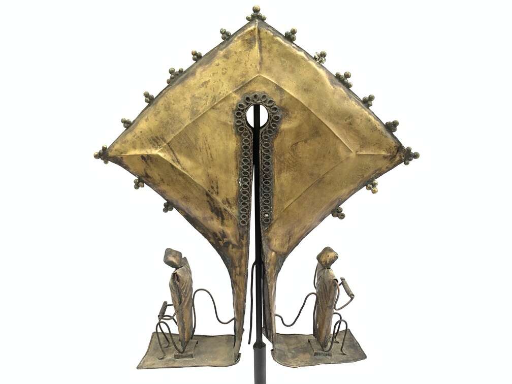 Old Jewelry (XXXL 570mm On Stand) Sumba Aristocrat Mamuli Ornament Wealth Status Brass Statue Old Jewelry (XXXL 570mm On Stand) Sumba Aristocrat Mamuli Ornament Wealth Status Brass Statue