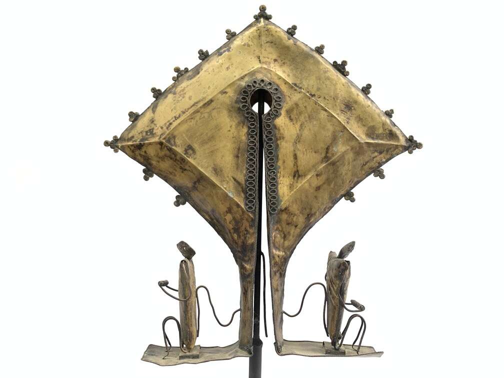 Old Jewelry (XXXL 570mm On Stand) Sumba Aristocrat Mamuli Ornament Wealth Status Brass Statue Old Jewelry (XXXL 570mm On Stand) Sumba Aristocrat Mamuli Ornament Wealth Status Brass Statue