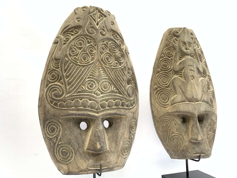 Indonesian Mask (1 Pair) Male And Female Masque Sculpture Figure Statue Acacia Wood Deco Indonesian Mask (1 Pair) Male And Female Masque Sculpture Figure Statue Acacia Wood Deco
