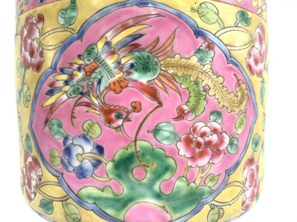 RARE BEAUTY 190mm VASE Nyonya Flower Pot Jar Ceramic Fine Art Feng Shui Planters