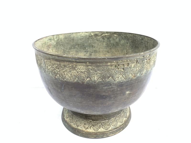 ANTIQUE BRASS BOWL 255mm Xxxl Cup Sulang Vintage Hand-forged Asian Pedestal ANTIQUE BRASS BOWL 255mm Xxxl Cup Sulang Vintage Hand-forged Asian Pedestal