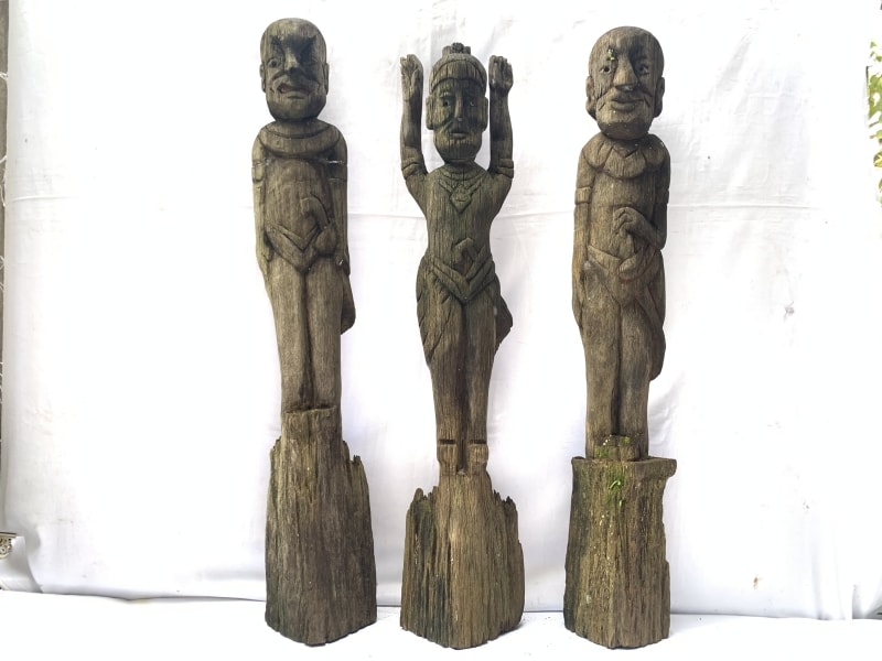 THREE WEATHERED DAYAK GUARDIAN primitive sculpture Antique Artifact Figure Icon THREE WEATHERED DAYAK GUARDIAN primitive sculpture Antique Artifact Figure Icon