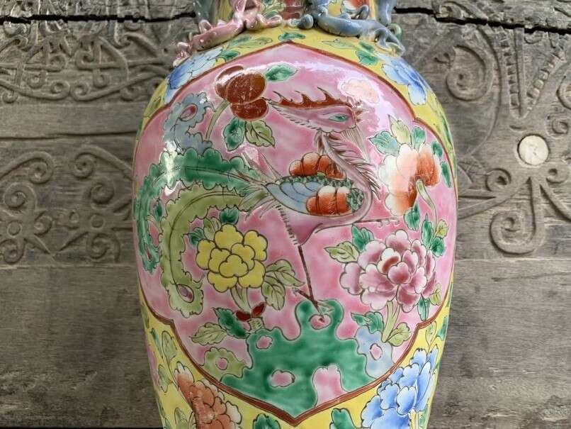 Peranakan Vase Jar Phoenix and Peonies Flower Pot Vase Pottery Feng Shui Baba Nyonya Peranakan Vase Jar Phoenix and Peonies Flower Pot Vase Pottery Feng Shui Baba Nyonya