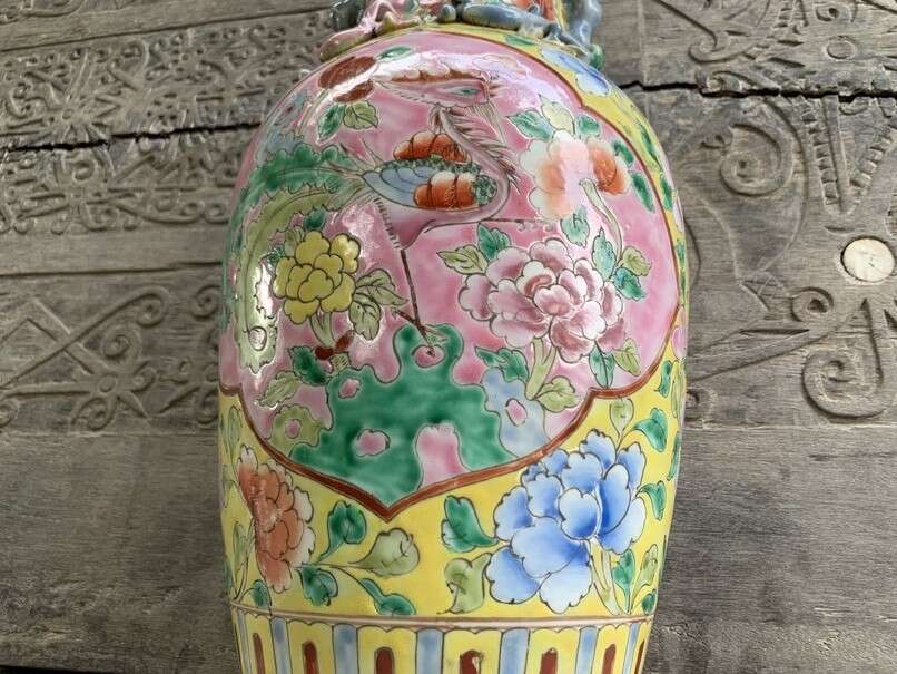 Peranakan Vase Jar Phoenix and Peonies Flower Pot Vase Pottery Feng Shui Baba Nyonya Peranakan Vase Jar Phoenix and Peonies Flower Pot Vase Pottery Feng Shui Baba Nyonya
