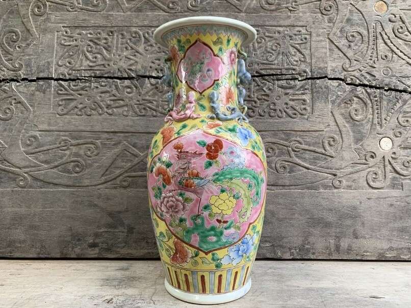 Peranakan Vase Jar Phoenix and Peonies Flower Pot Vase Pottery Feng Shui Baba Nyonya Peranakan Vase Jar Phoenix and Peonies Flower Pot Vase Pottery Feng Shui Baba Nyonya