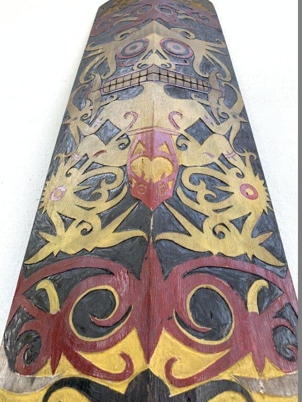 Hand Painted 1240mm Dayak Shield Ceremonial Terabai Armor Borneo Wood Carving Painting Hand Painted 1240mm Dayak Shield Ceremonial Terabai Armor Borneo Wood Carving Painting