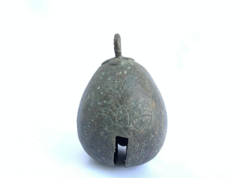 COW BELL 95mm ANTIQUE Herdsman Cattle Livestock Music Instrument Agricultural Tool Brass Cowbell COW BELL 95mm ANTIQUE Herdsman Cattle Livestock Music Instrument Agricultural Tool Brass Cowbell