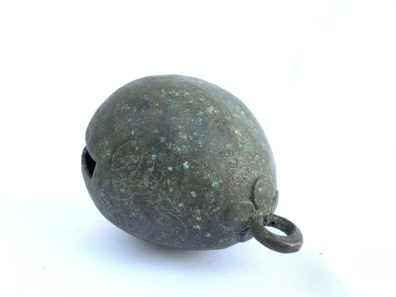 COW BELL 95mm ANTIQUE Herdsman Cattle Livestock Music Instrument Agricultural Tool Brass Cowbell COW BELL 95mm ANTIQUE Herdsman Cattle Livestock Music Instrument Agricultural Tool Brass Cowbell
