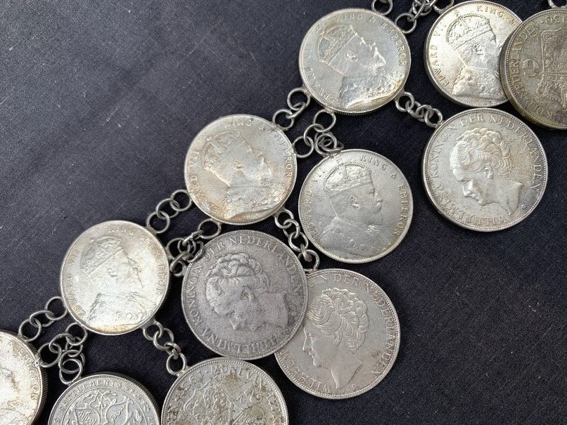 SILVER BELT 850mm( 47 pieces silver coin ) Antique Sterling Jewel Jewelry Borneo SILVER BELT 850mm( 47 pieces silver coin ) Antique Sterling Jewel Jewelry Borneo