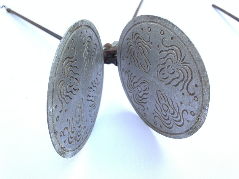 WAFFLE BISCUIT MAKER (3 pieces) Old Traditional Aluminium Chinese Love Letter Mold Kue Semprong Food Cast WAFFLE BISCUIT MAKER (3 pieces) Old Traditional Aluminium Chinese Love Letter Mold Kue Semprong Food Cast