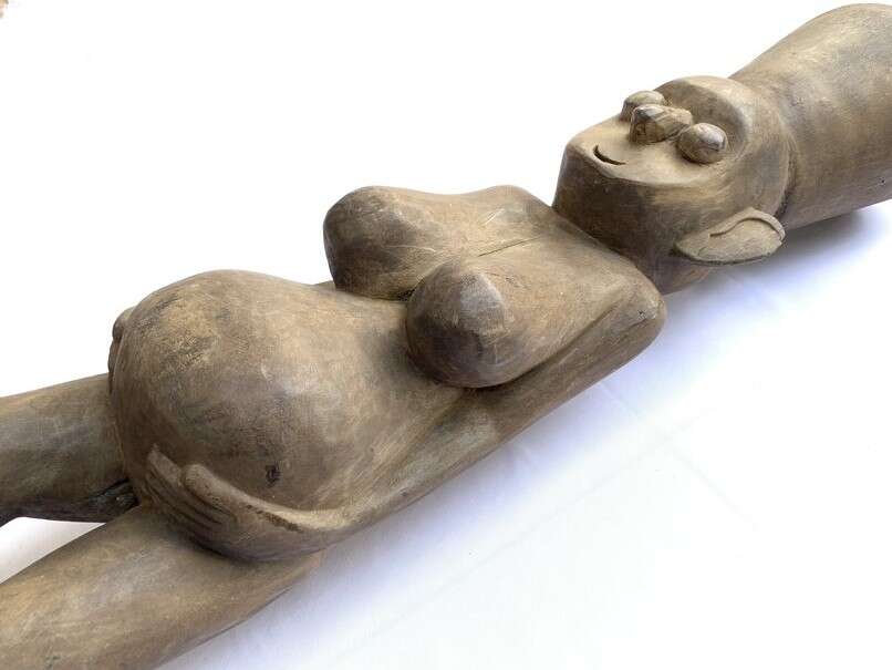 BALINESE WOMEN SCULPTURE 1200mm Bali Aga Tribe Statue Figure Figurine Jar BALINESE WOMEN SCULPTURE 1200mm Bali Aga Tribe Statue Figure Figurine Jar