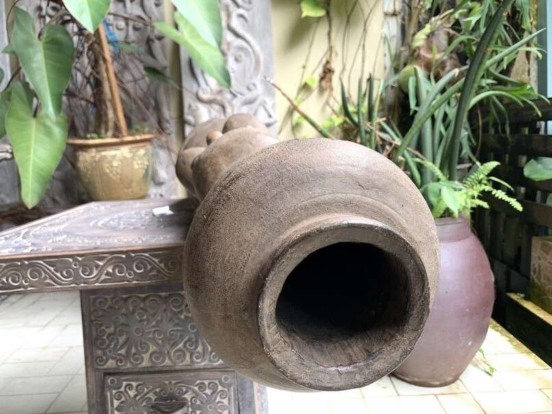 BALINESE WOMEN SCULPTURE 1200mm Bali Aga Tribe Statue Figure Figurine Jar BALINESE WOMEN SCULPTURE 1200mm Bali Aga Tribe Statue Figure Figurine Jar